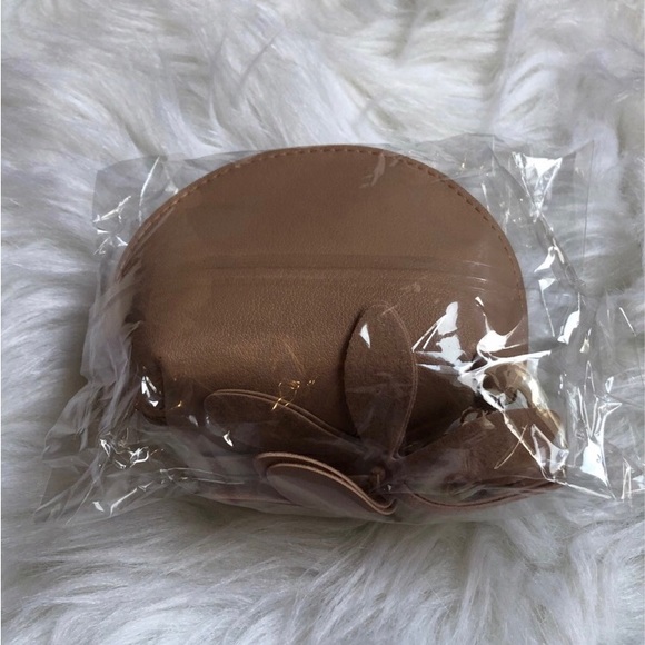 NWT SHEIN coin purse in nude - Picture 2 of 4